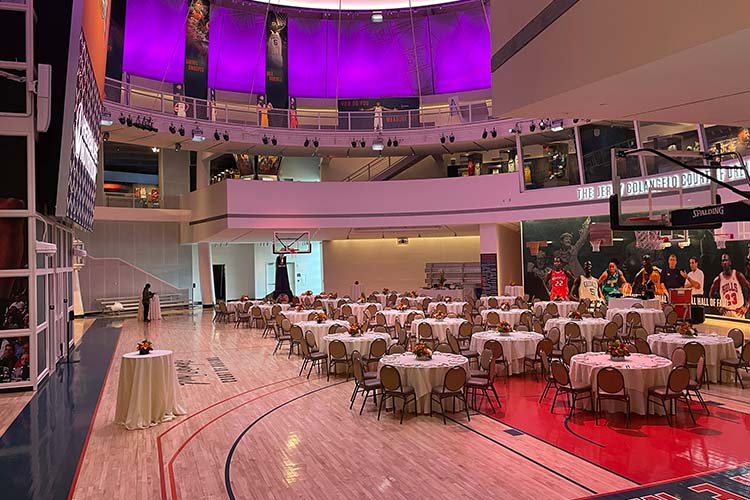 The Naismith Memorial Basketball Hall of Fame :: Center Court